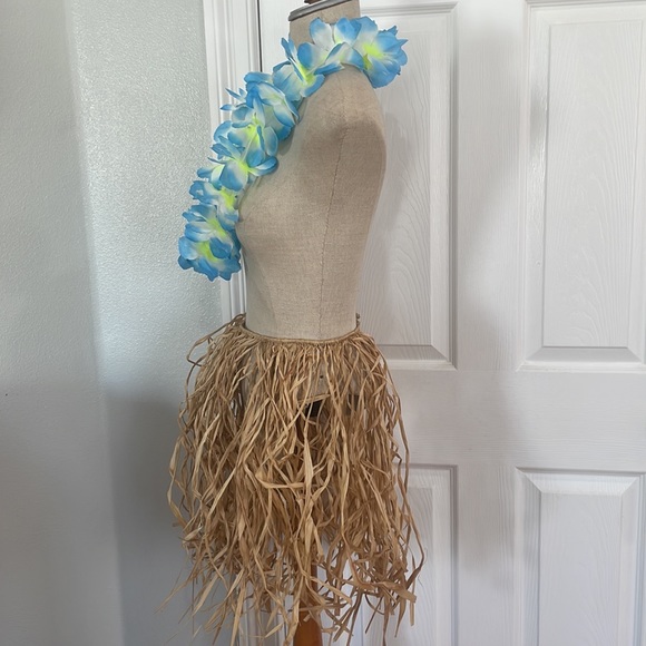 3 pc Hawaiian luau grass hula skirt costume Floral blue lei & cup girls one size - Picture 2 of 5